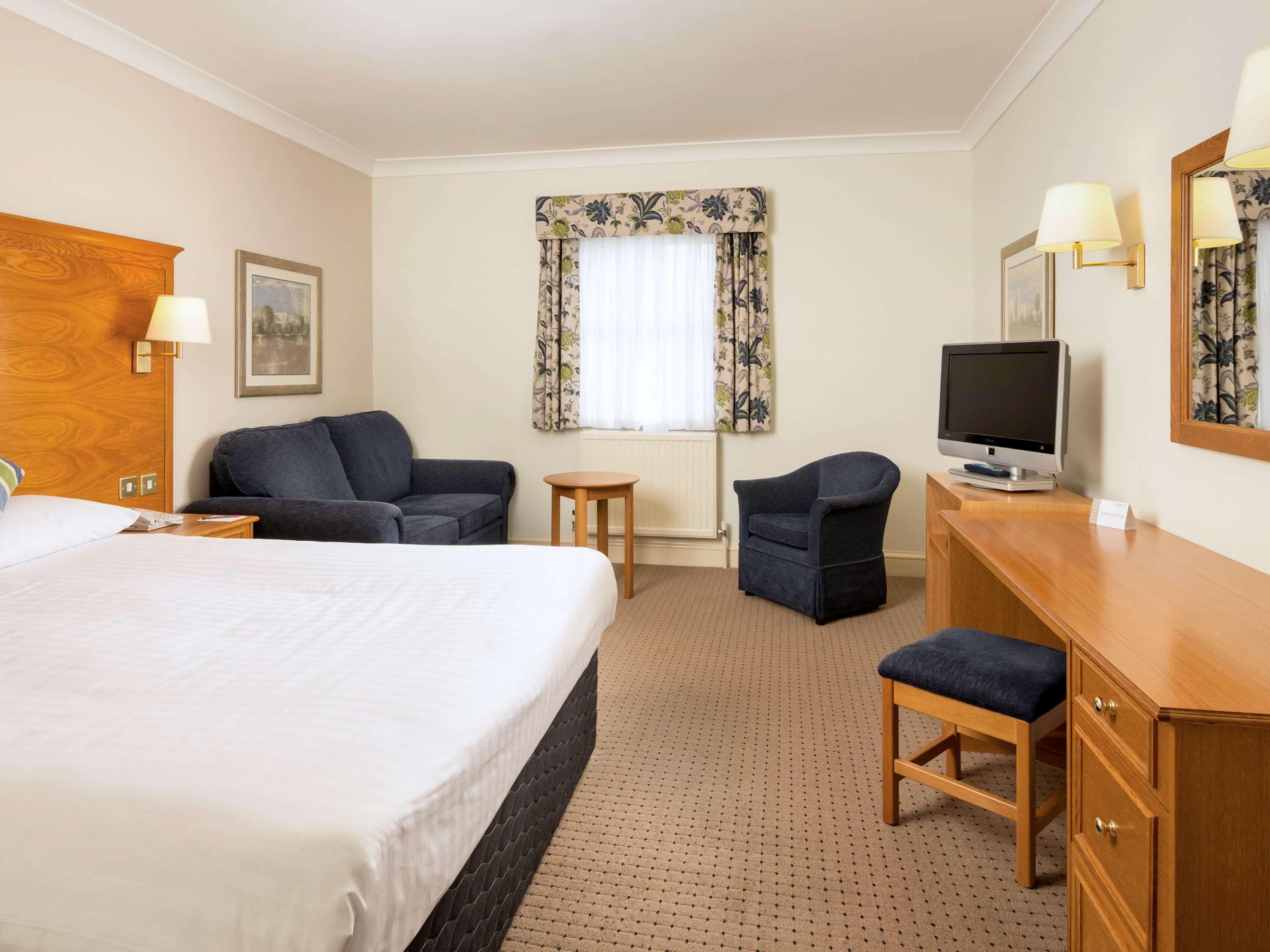 Mercure Bristol North The Grange 4*