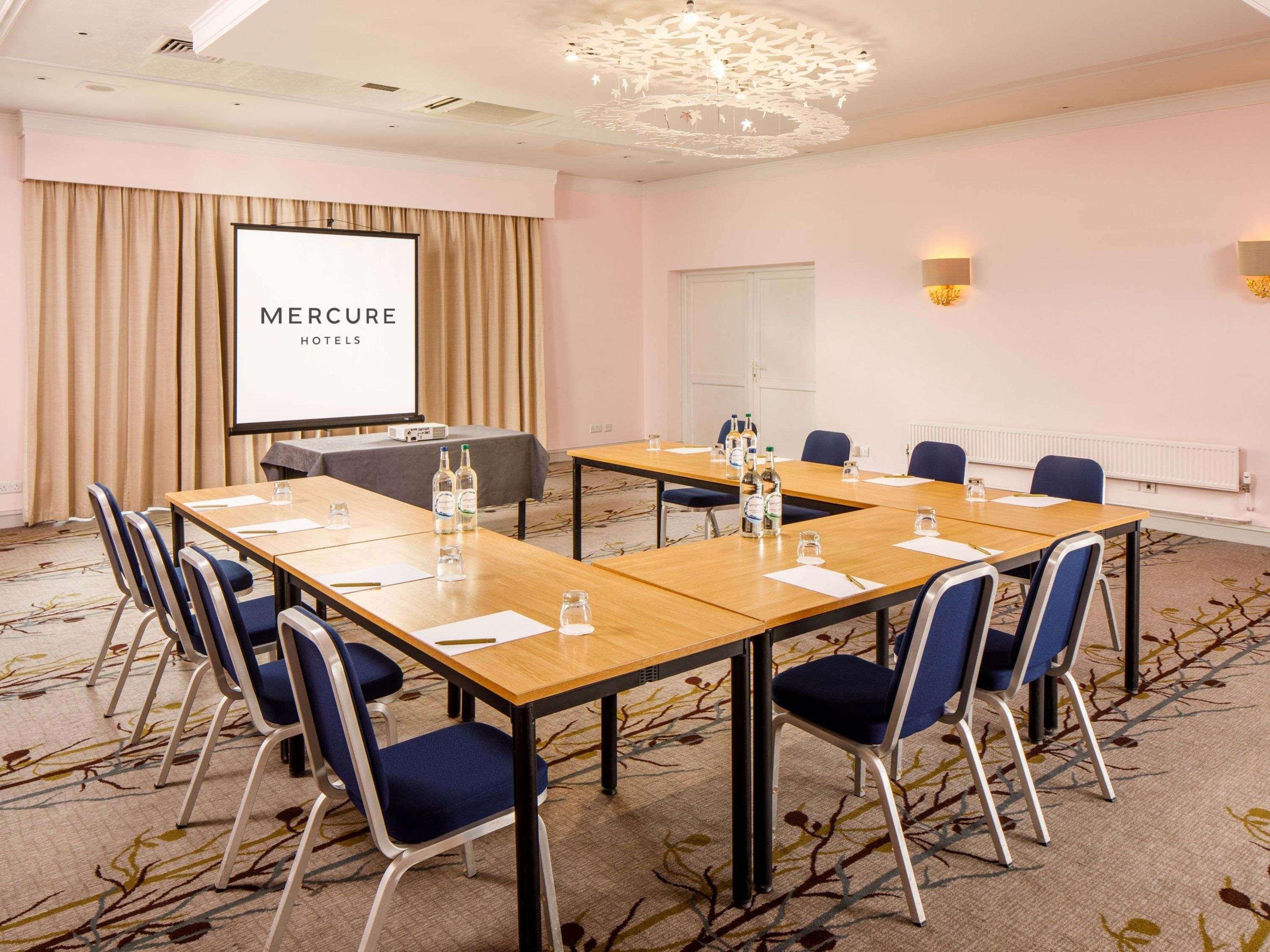 Mercure Bristol North The Grange 4* Winterbourne