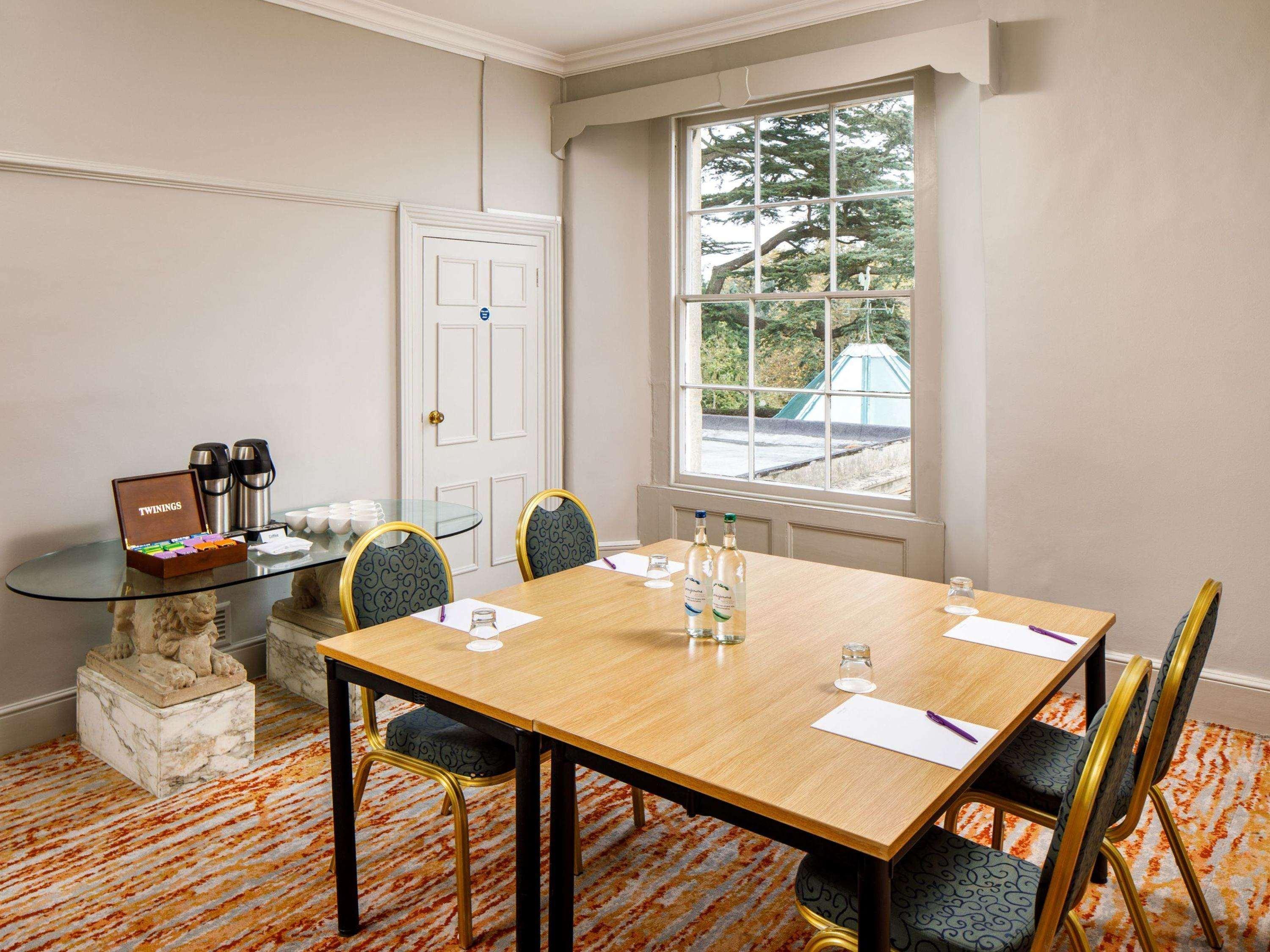 Hotel Mercure Bristol North The Grange 4*