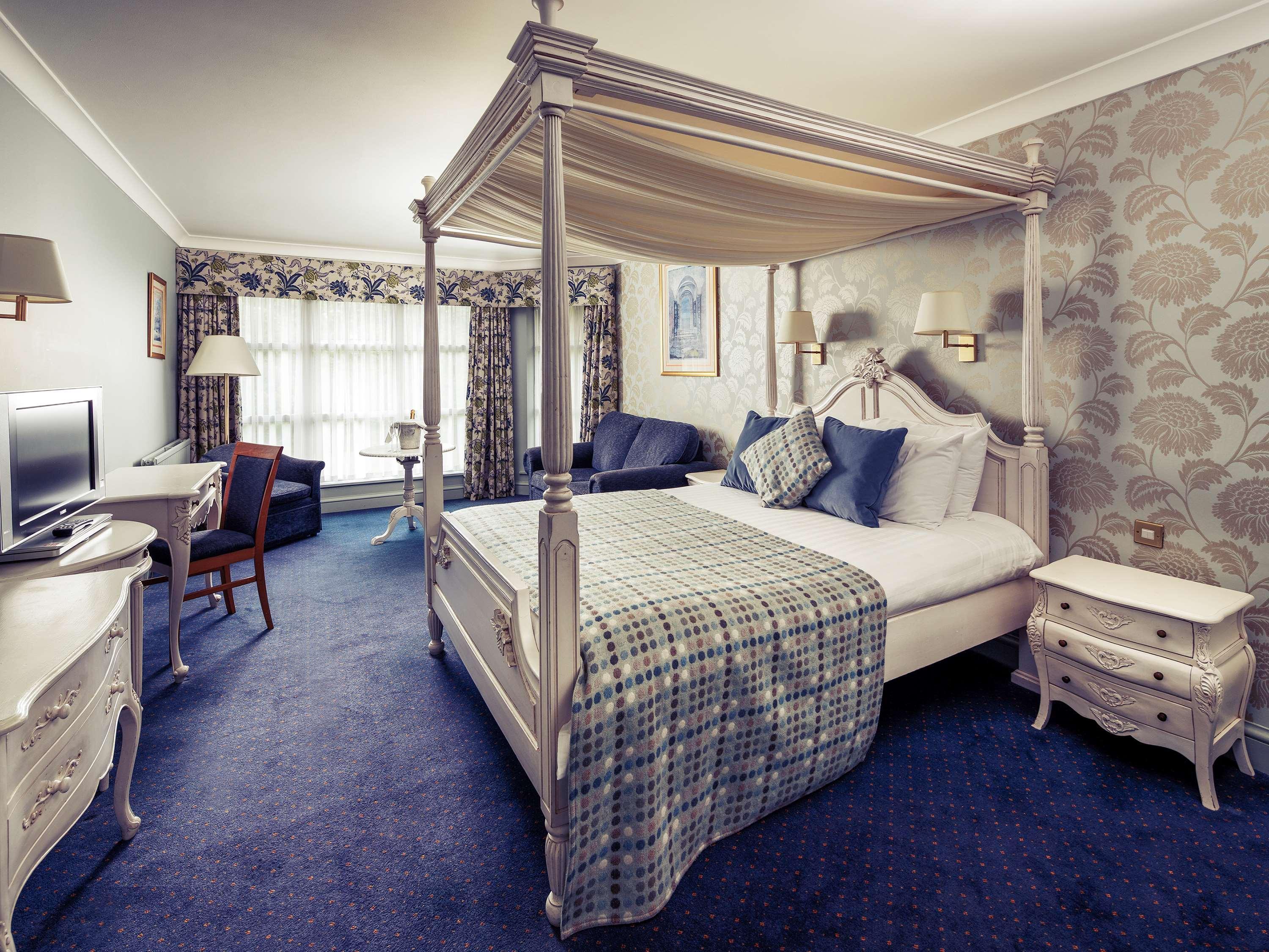 Hotel Mercure Bristol North The Grange 4*